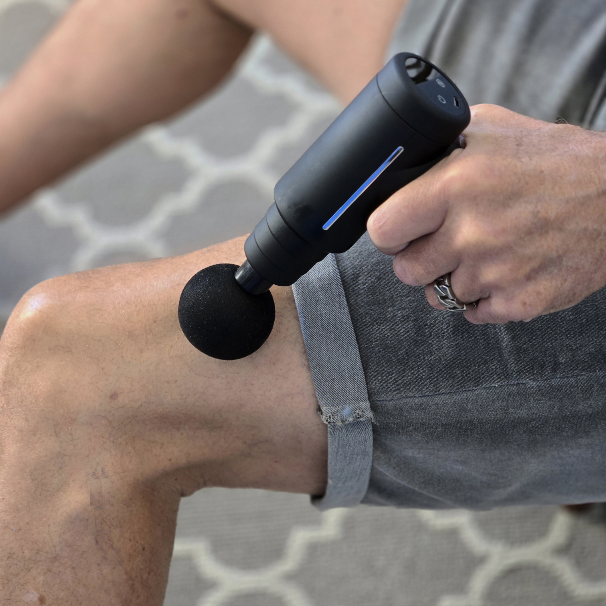 Hyper Pro Massage Gun Features & applicator implements